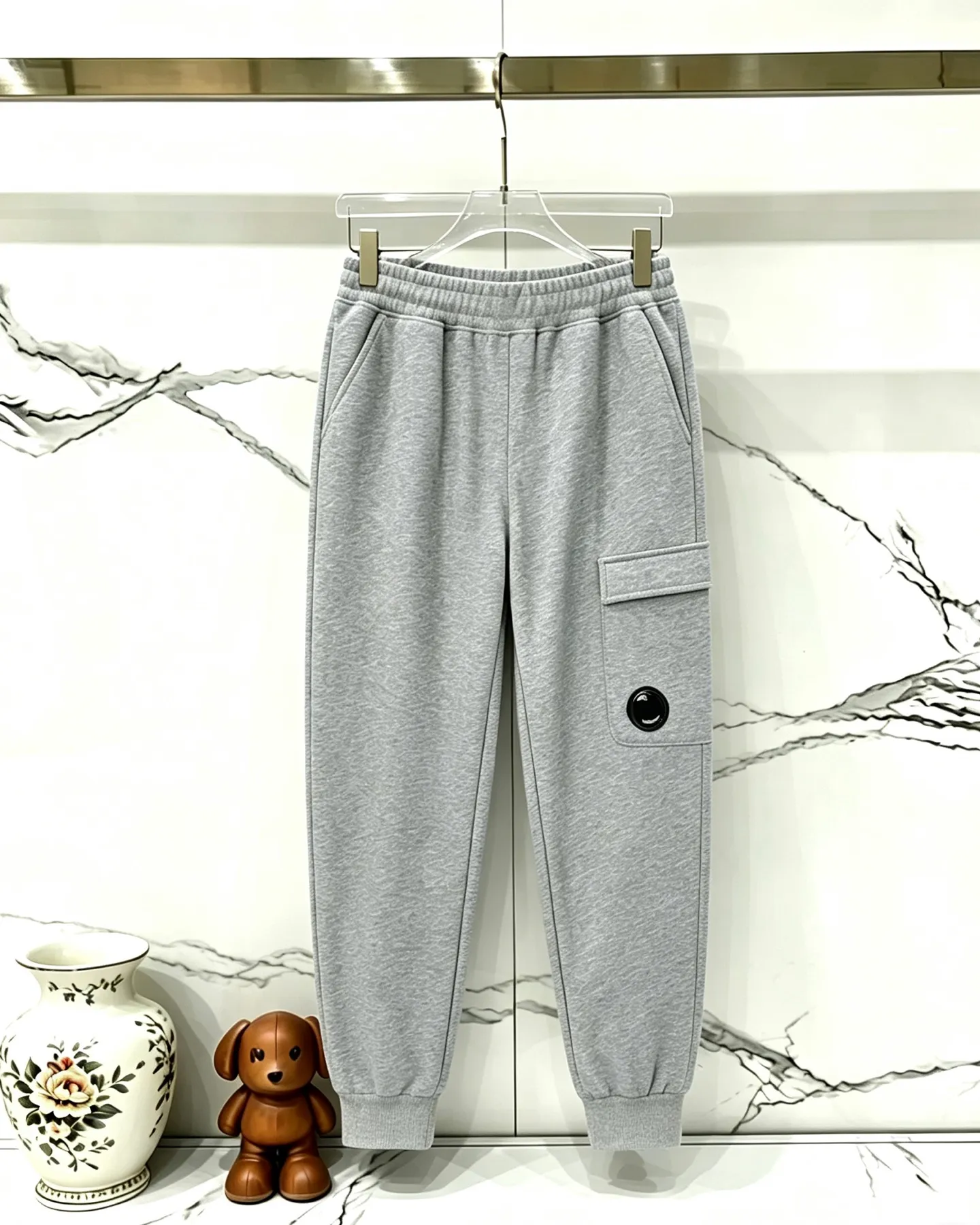 H 6067 C.P.company Classic pocket lens zipper terry outdoor sports sweatpants lens decorated sweatshirt Color: Black White Gray Sizes: M-XXL Item No.: H 6067